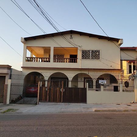 Casa Altamira Otel San Pedro Sula Dış mekan fotoğraf